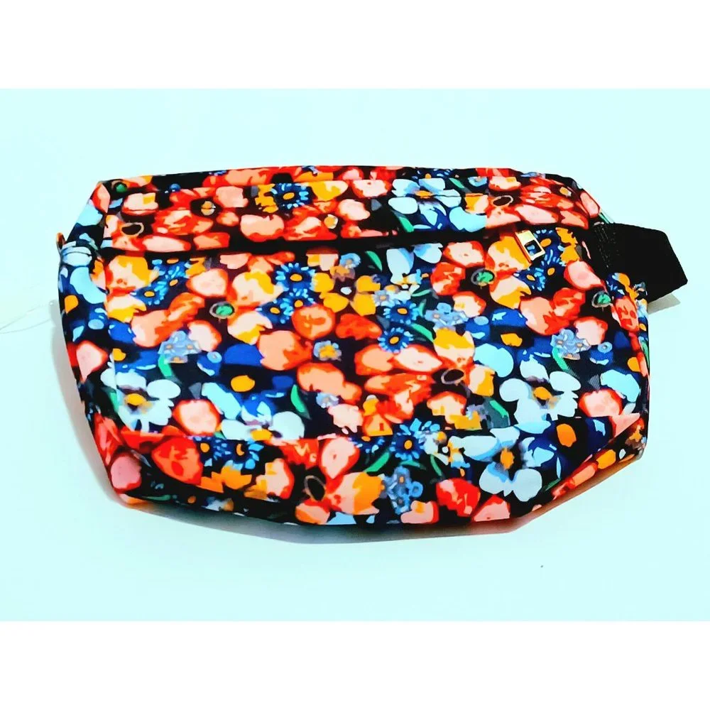 Under One Sky Floral Soft Shell Toiletry Make Up Travel Bag With Wrist Strap NWT
